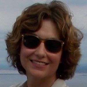 Meet your Posher, Cynthia